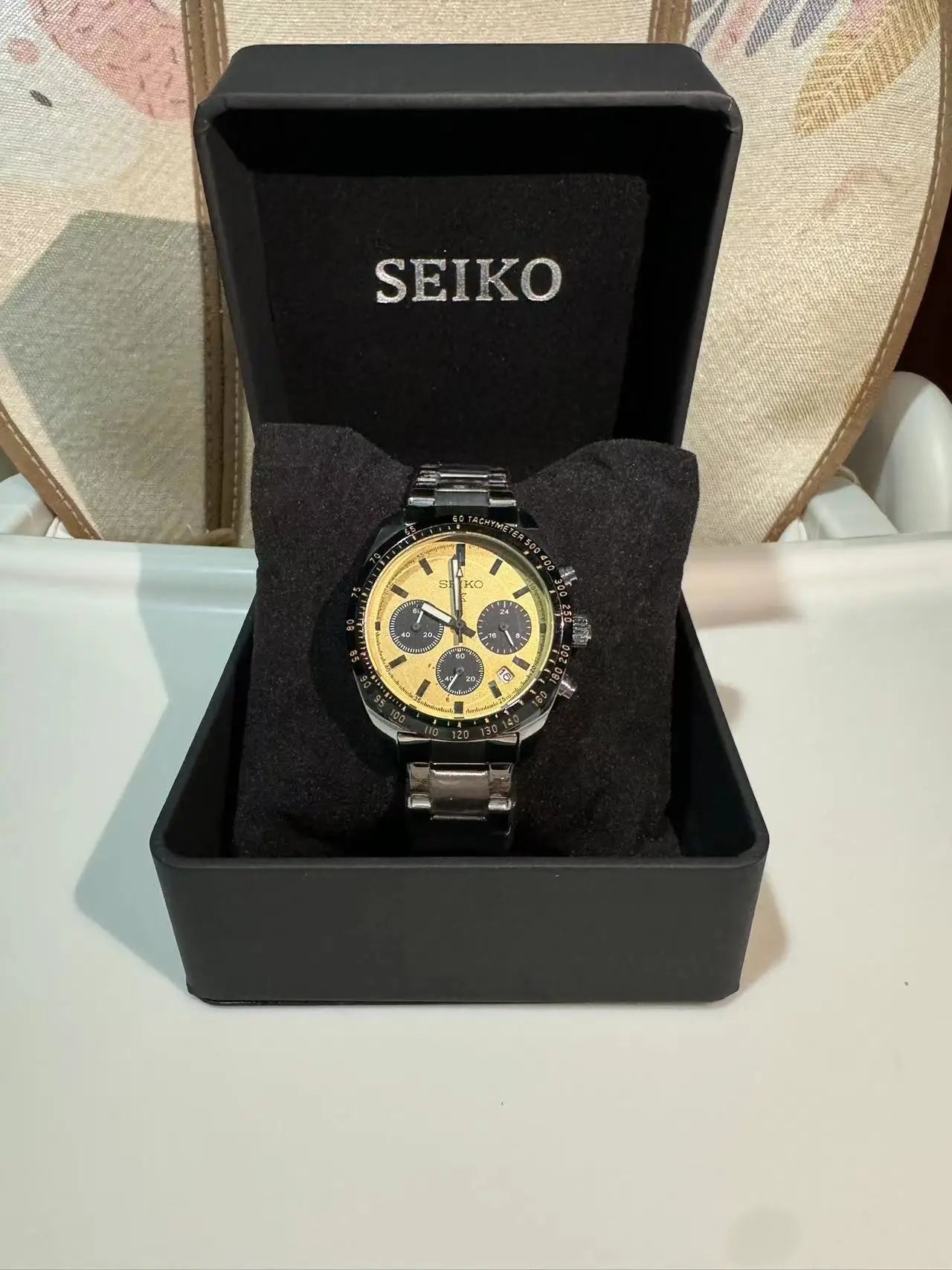 Seiko Luxury Men's Non-Mechanical Quartz Watch