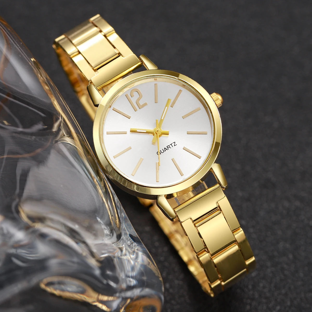 Elegant Women's Quartz Watch