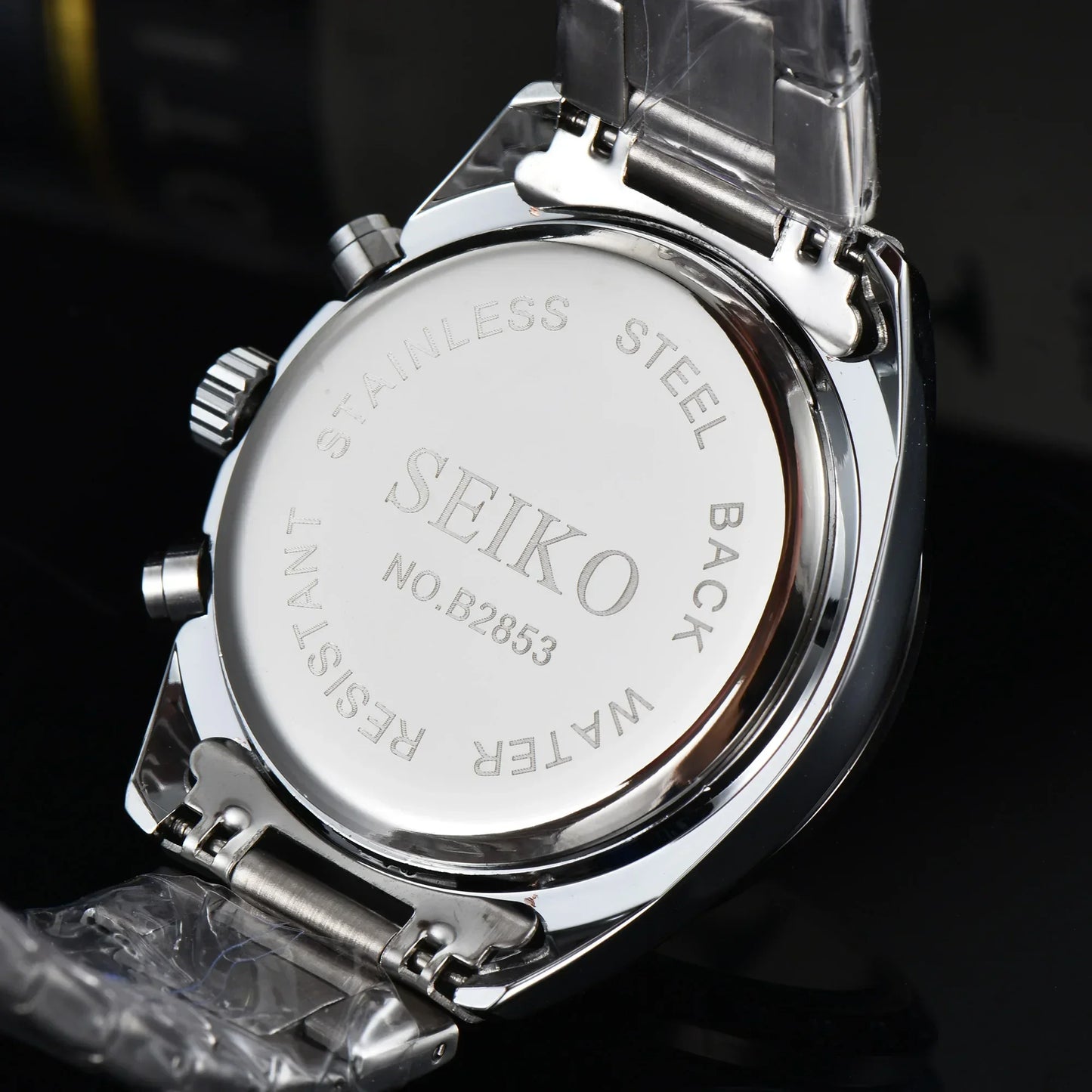 Seiko Luxury Men's Non-Mechanical Quartz Watch